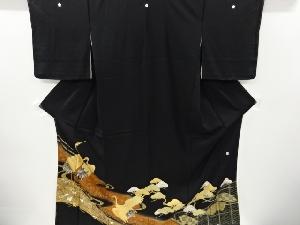 リサイクル　未使用品　金彩流水に鶴・松模様刺繍留袖(比翼付き)